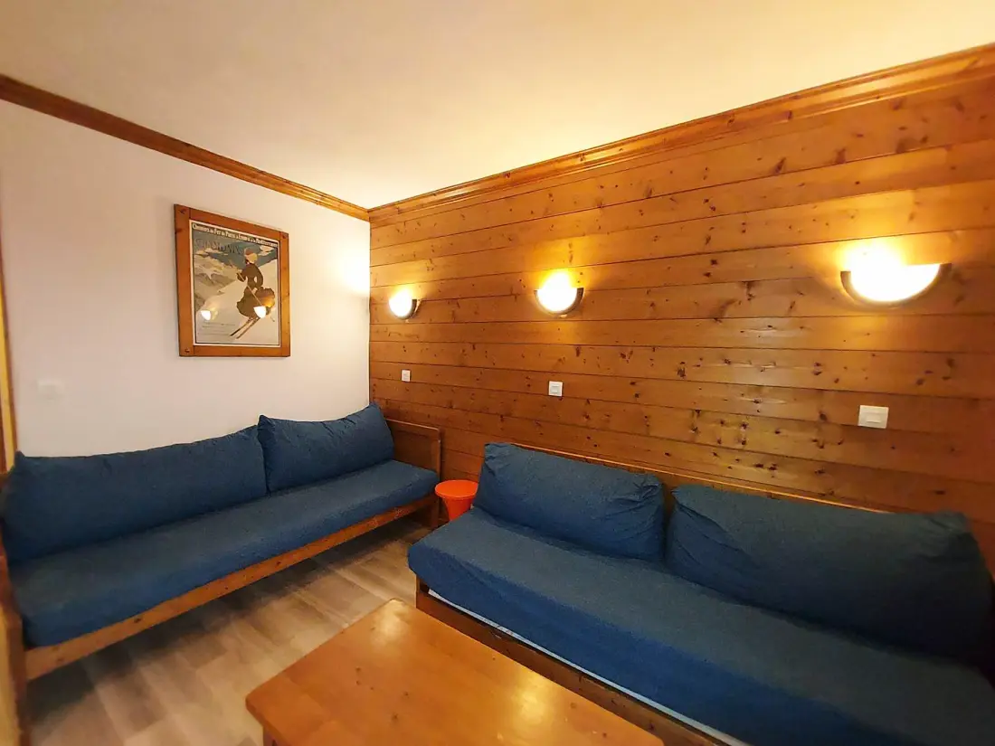 Athamante Residence G