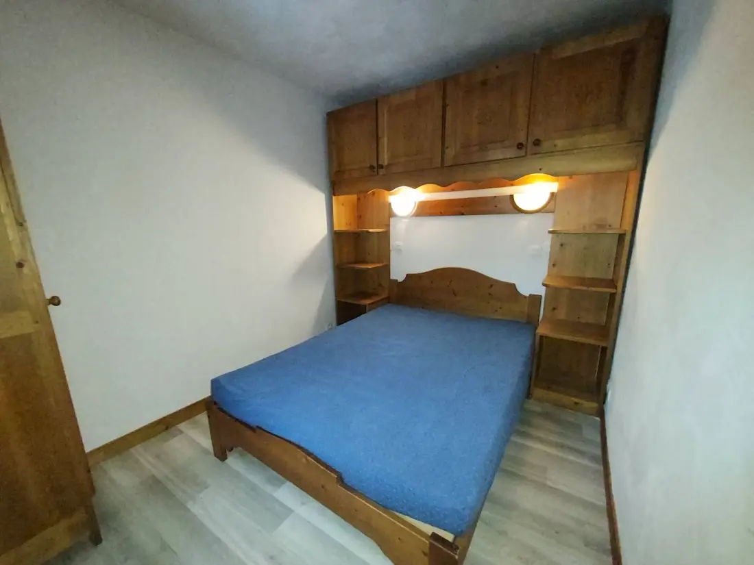 Athamante Residence G