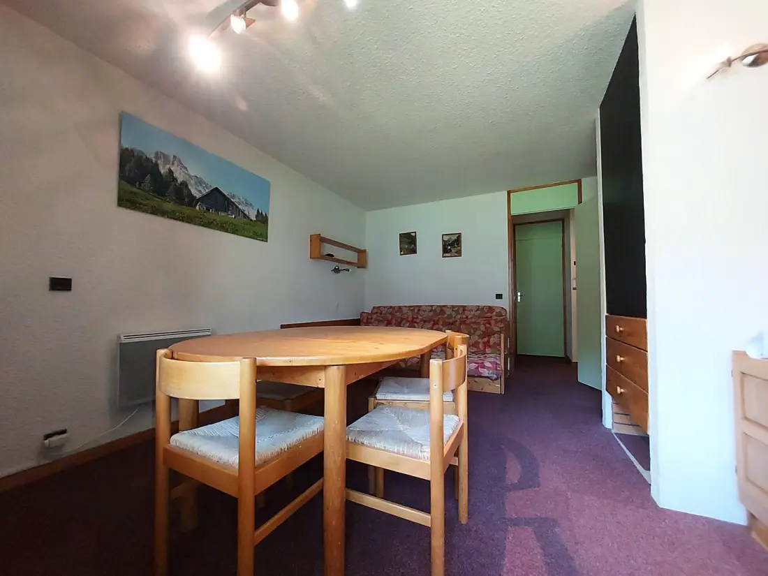Morel G Residence