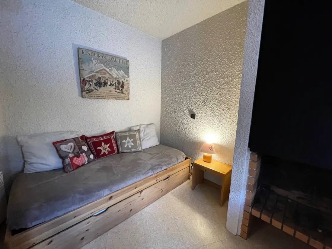 Morel G Residence