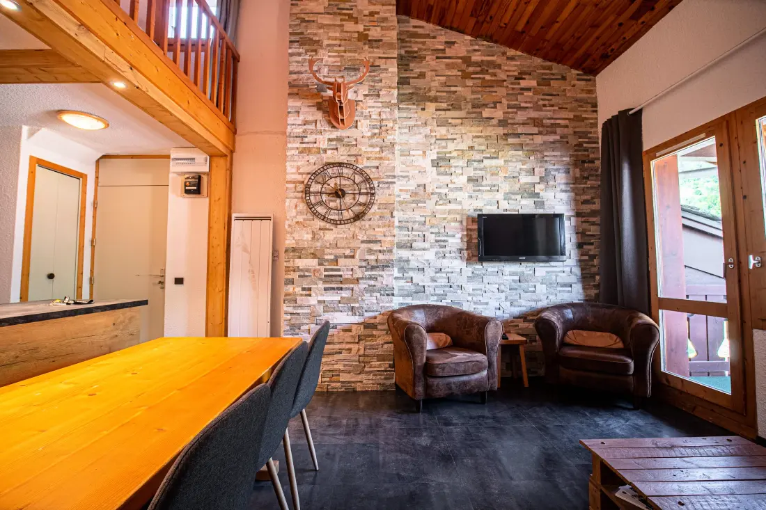 Morel G Residence
