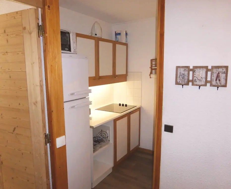 Strain Residence