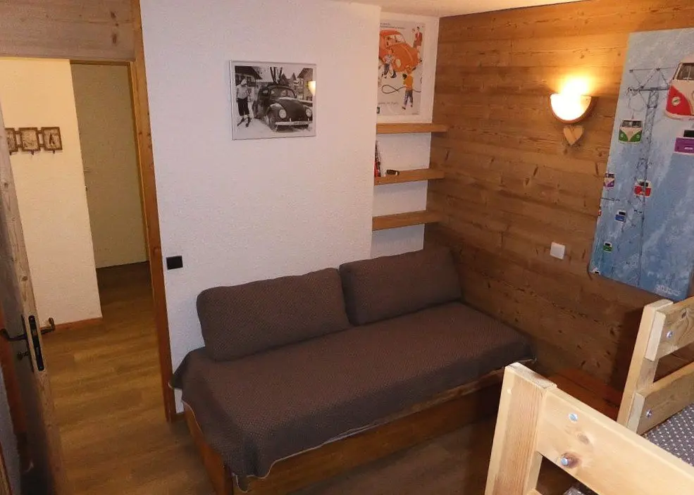 Strain Residence