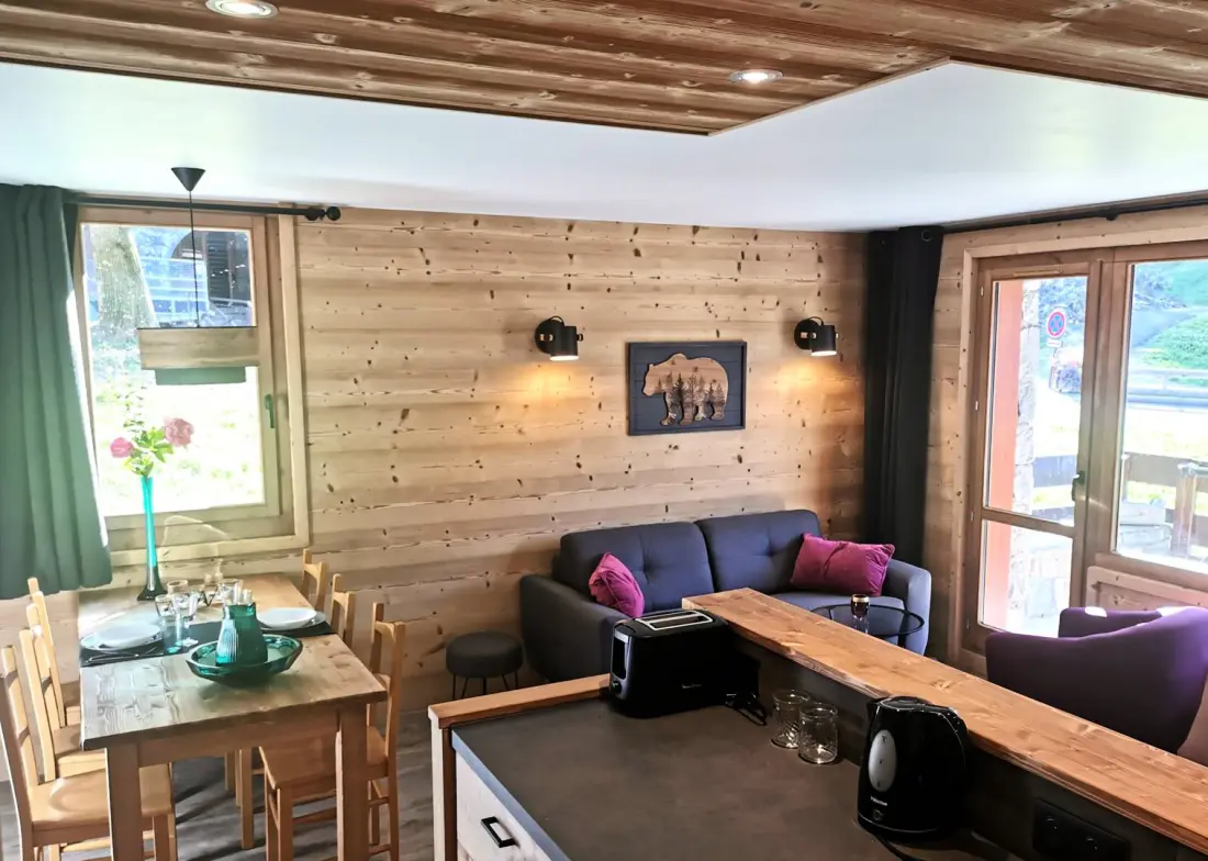 Strain Residence