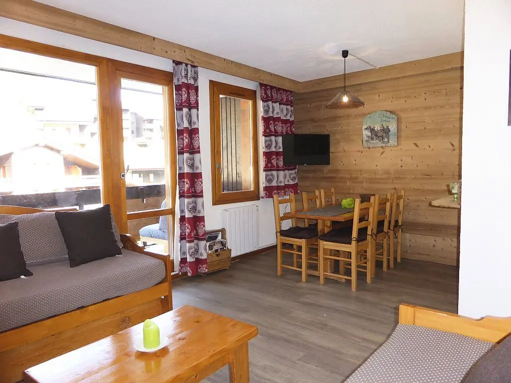 Strain Residence
