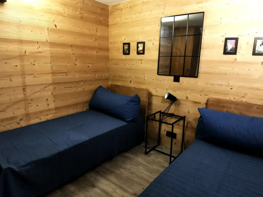 Strain Residence