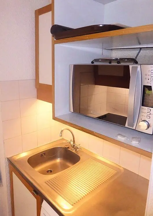 Strain Residence