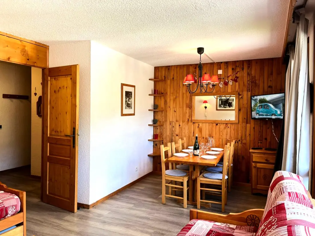 Strain Residence