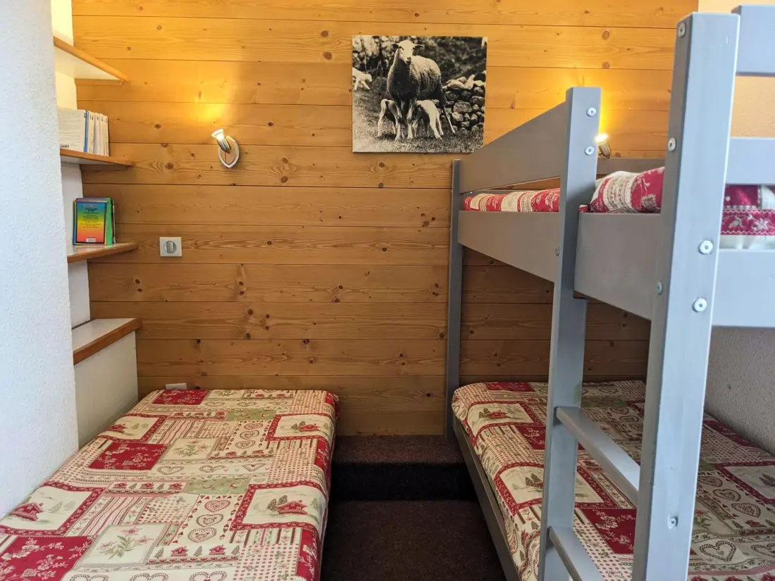 Strain Residence