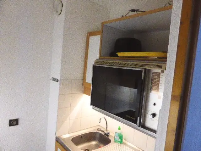 Strain Residence