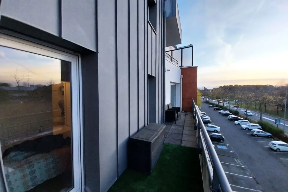 Charming T3 With Balcony Near Beach