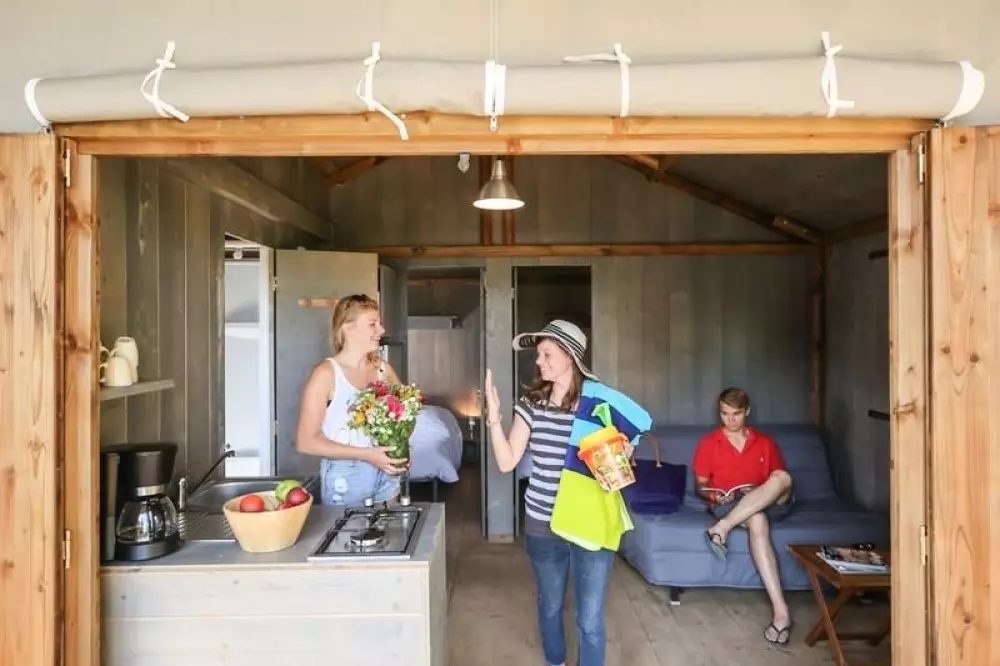 Flor Camping Le Conleau 4 Estrellas★★★★