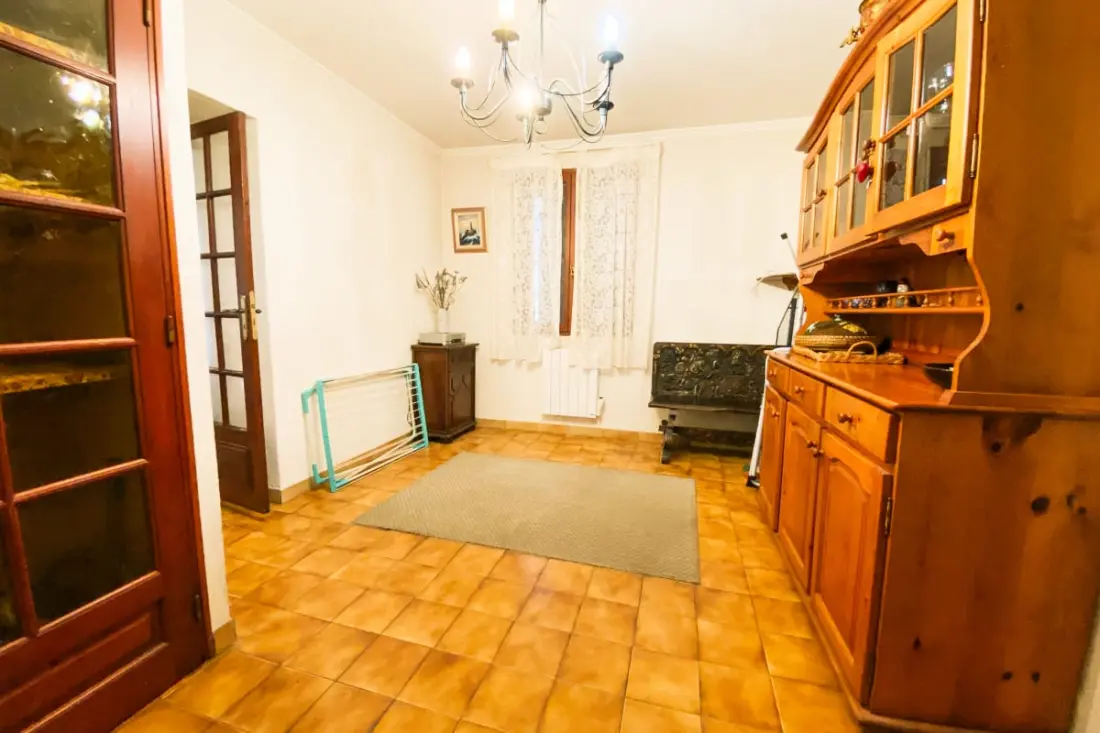 - Igen. La Maison De Varces