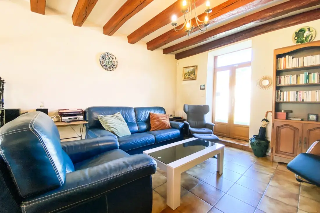 - Igen. La Maison De Varces