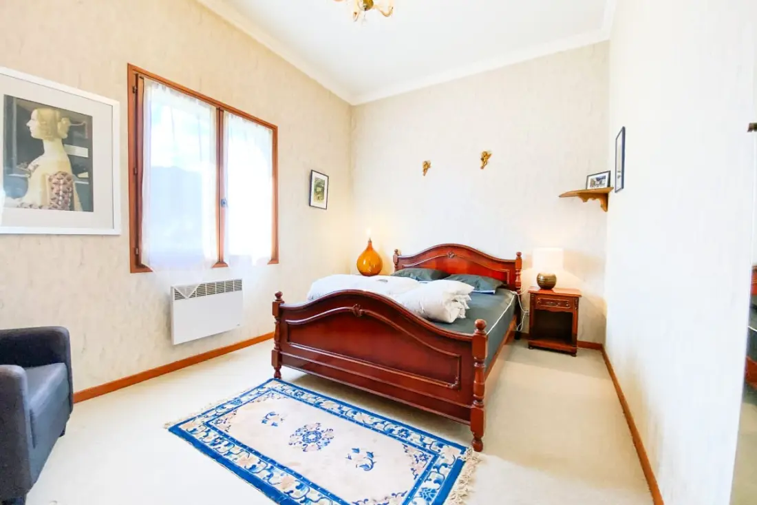 - Igen. La Maison De Varces