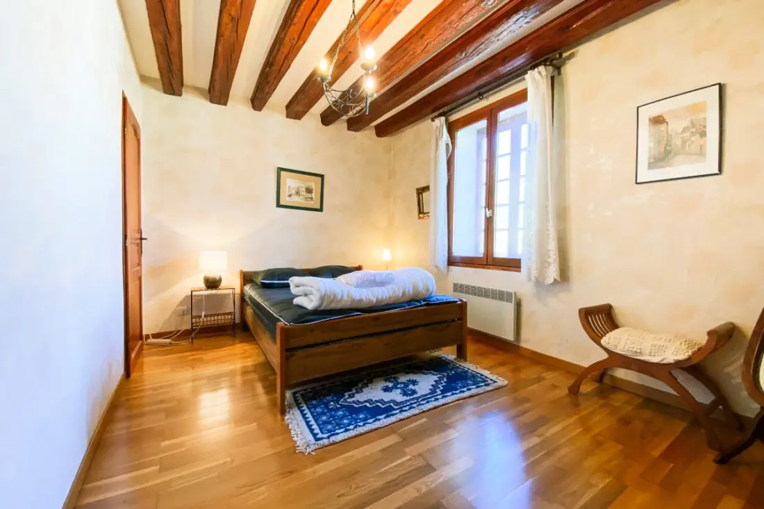 - Igen. La Maison De Varces