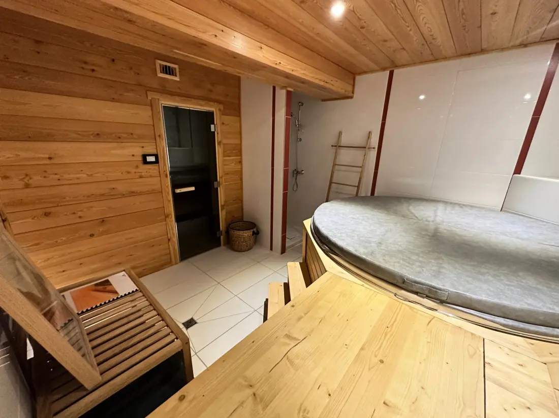 Chalet Mountainside