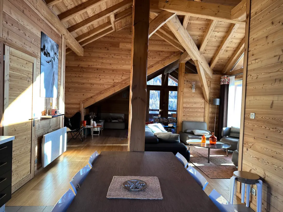 Chalet Mountainside
