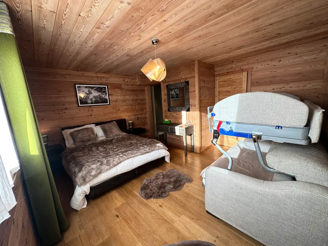 Chalet Mountainside