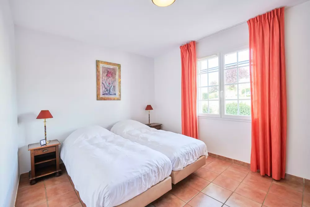 Bourg Est – Vigelière 3 Stars★★★