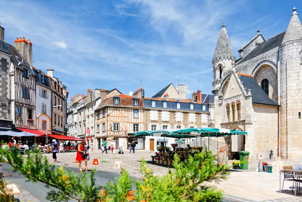 Bourg Est – Vigelière 3 Stars★★★