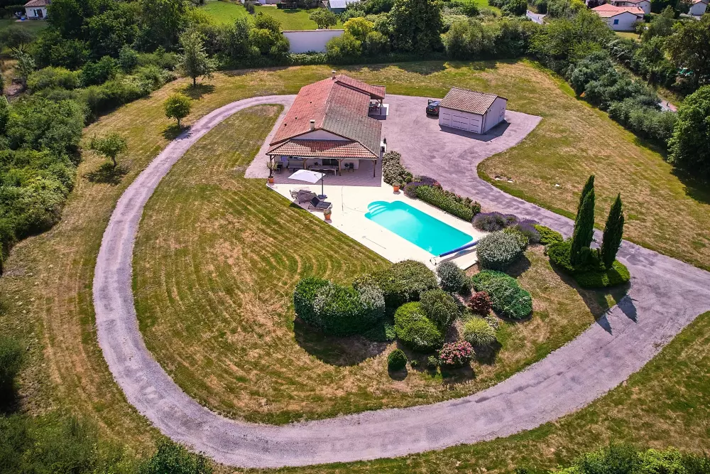 Bourg Est – Vigelière 3 Stars★★★