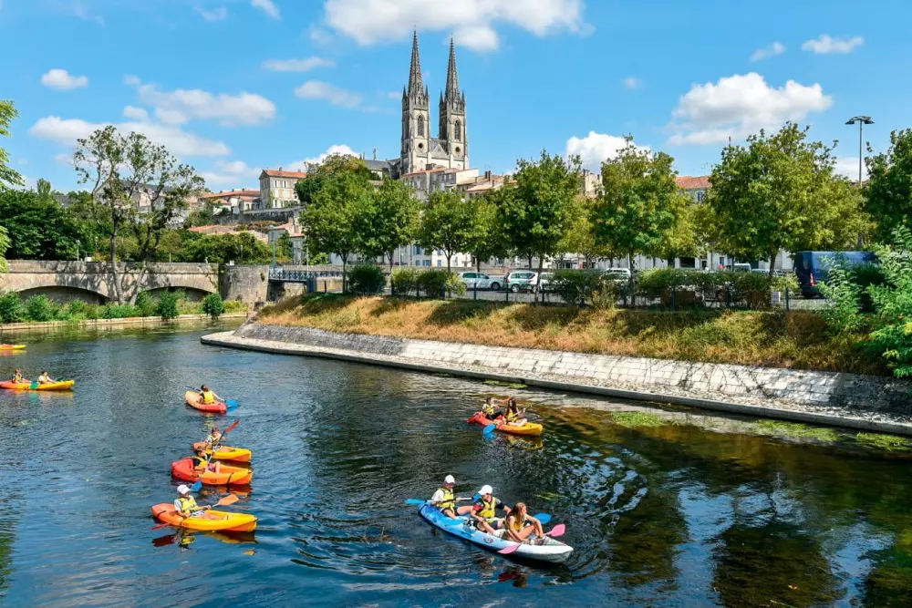 Bourg Est – Vigelière 3 Stars★★★