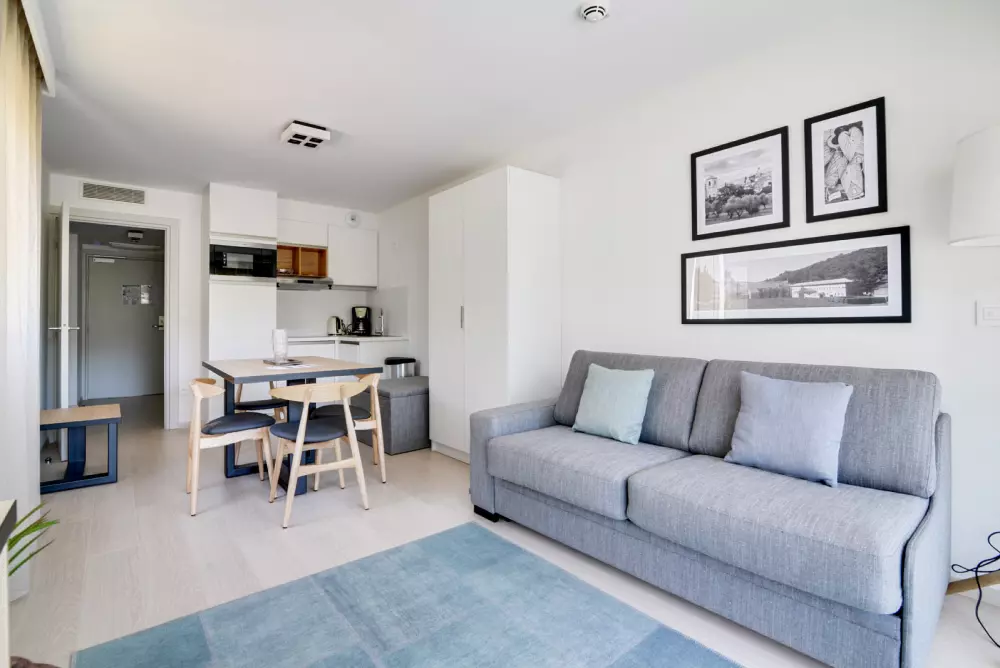 Evans: Les Jardins d'Azur