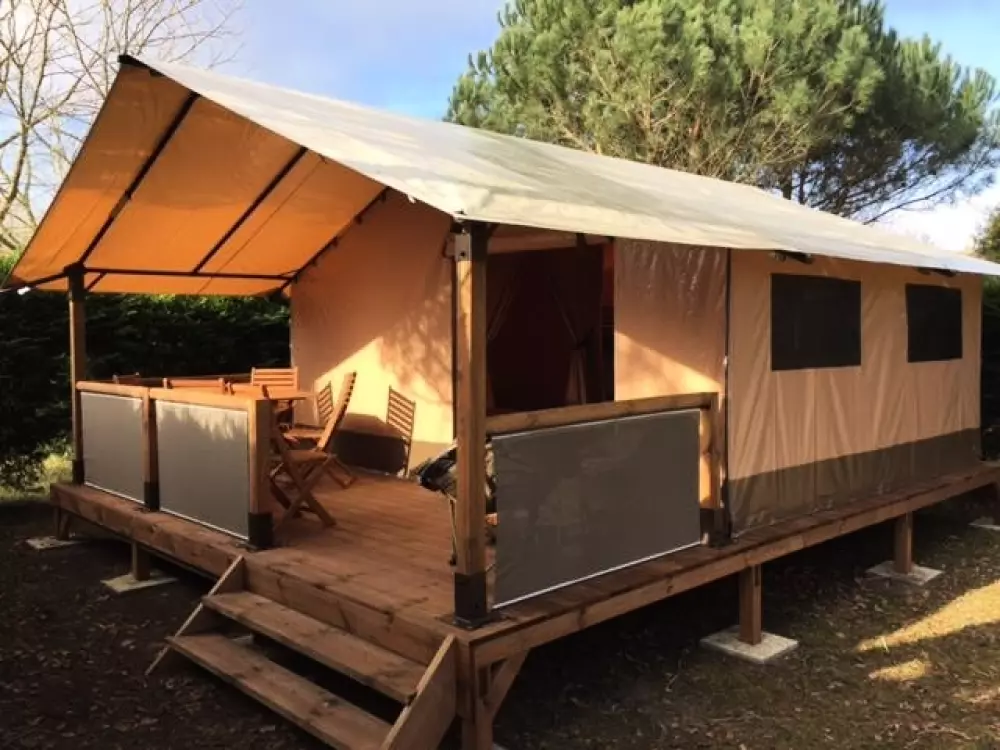 Camping Ushuaia Villages La Chesnays 4 Estrellas★★★★