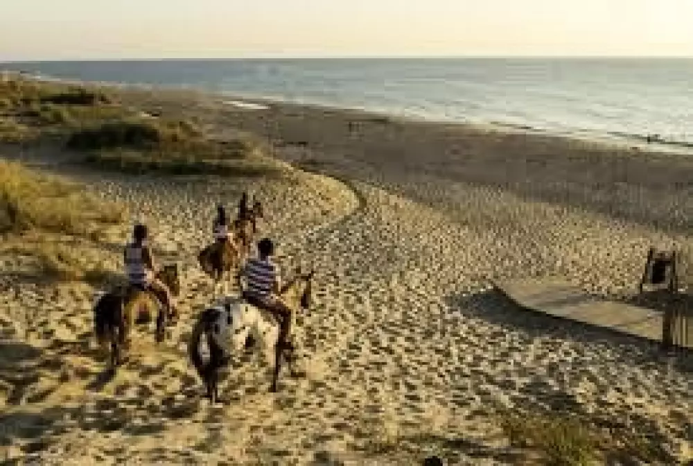 Camping Ushuaia Villages La Chesnays 4 Estrellas★★★★