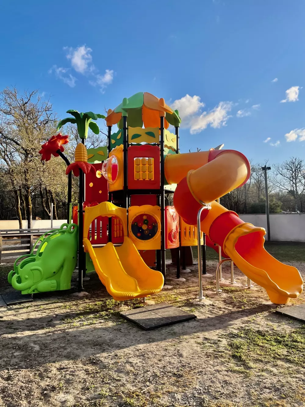 Camping Paradis Le Tastesoule 4 Estrellas★★★★