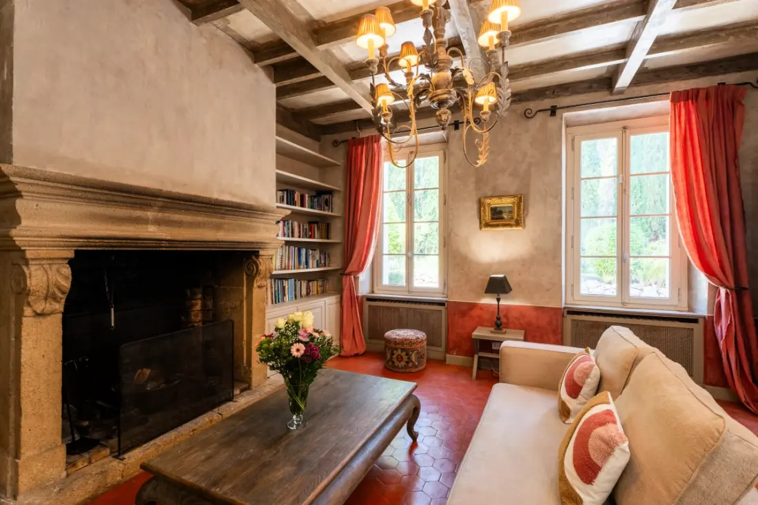 Domaine De La Rose Countesse – Luxury Art Intimist in Provence