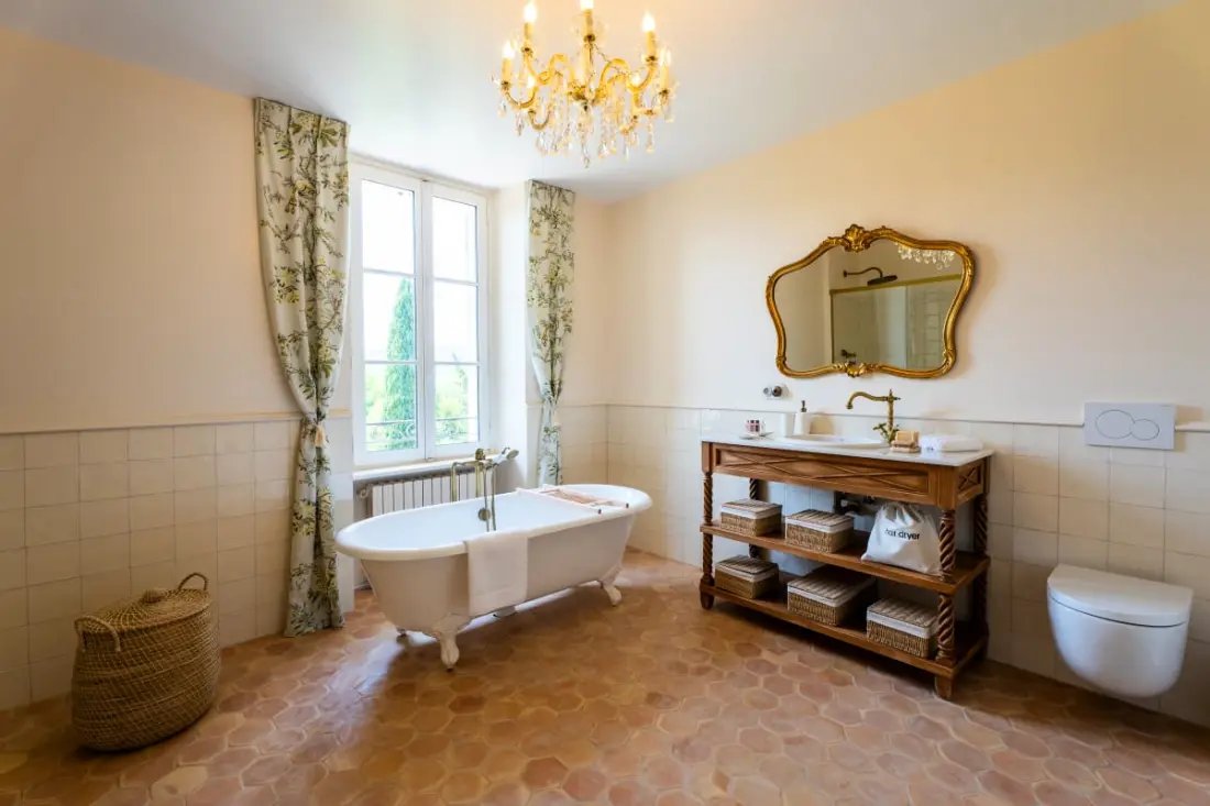 Domaine De La Rose Countesse – Luxury Art Intimist in Provence