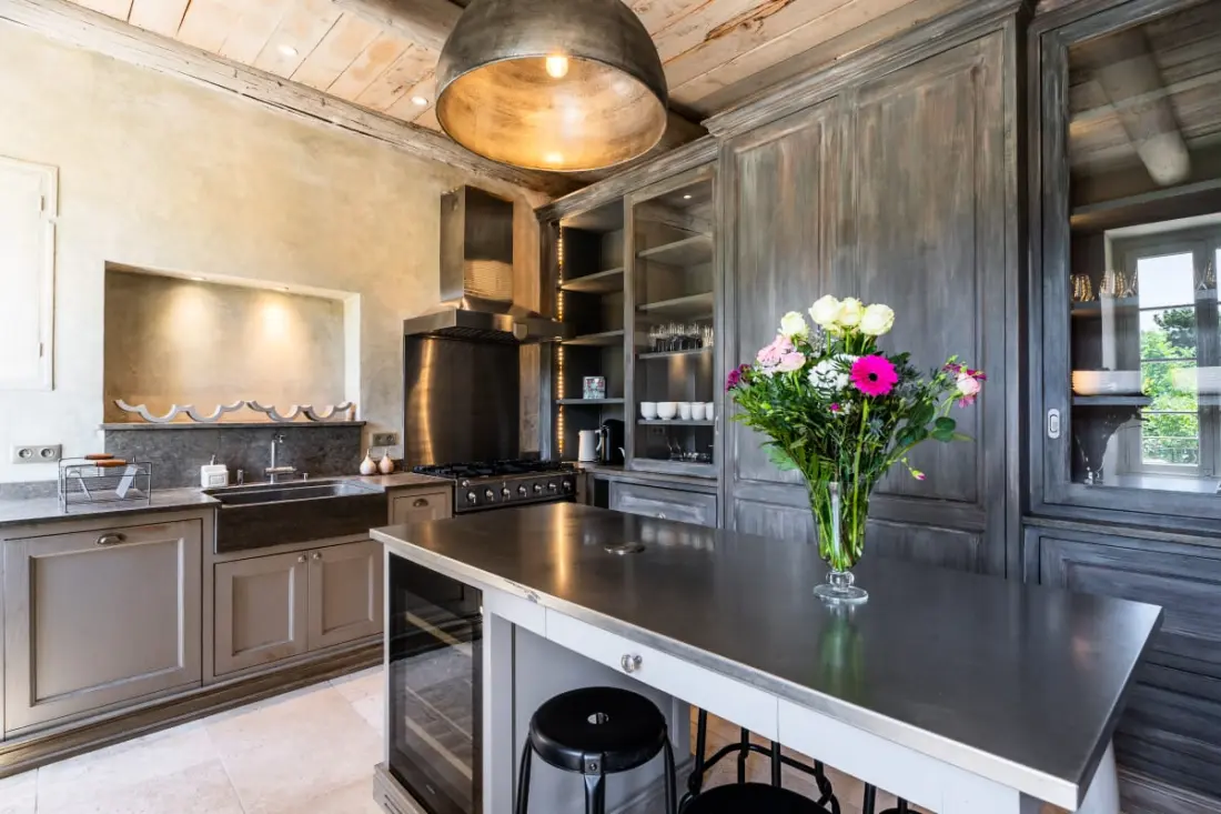 Domaine De La Rose Countesse – Luxury Art Intimist in Provence