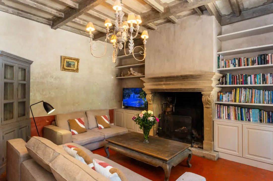 Domaine De La Rose Countesse – Luxury Art Intimist in Provence