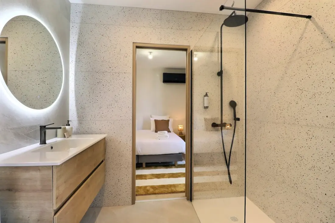 Villa Nova: Új ház, Pool & Comfort