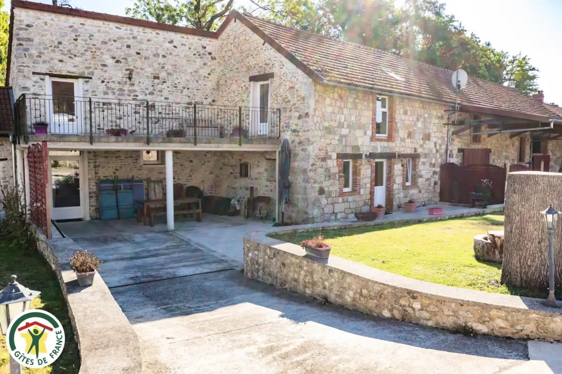 Gîte de France Der große Innenhof 3 Ohren
