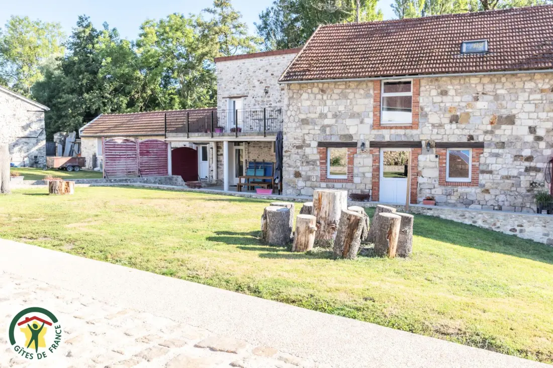 Gîte de France Der große Innenhof 3 Ohren