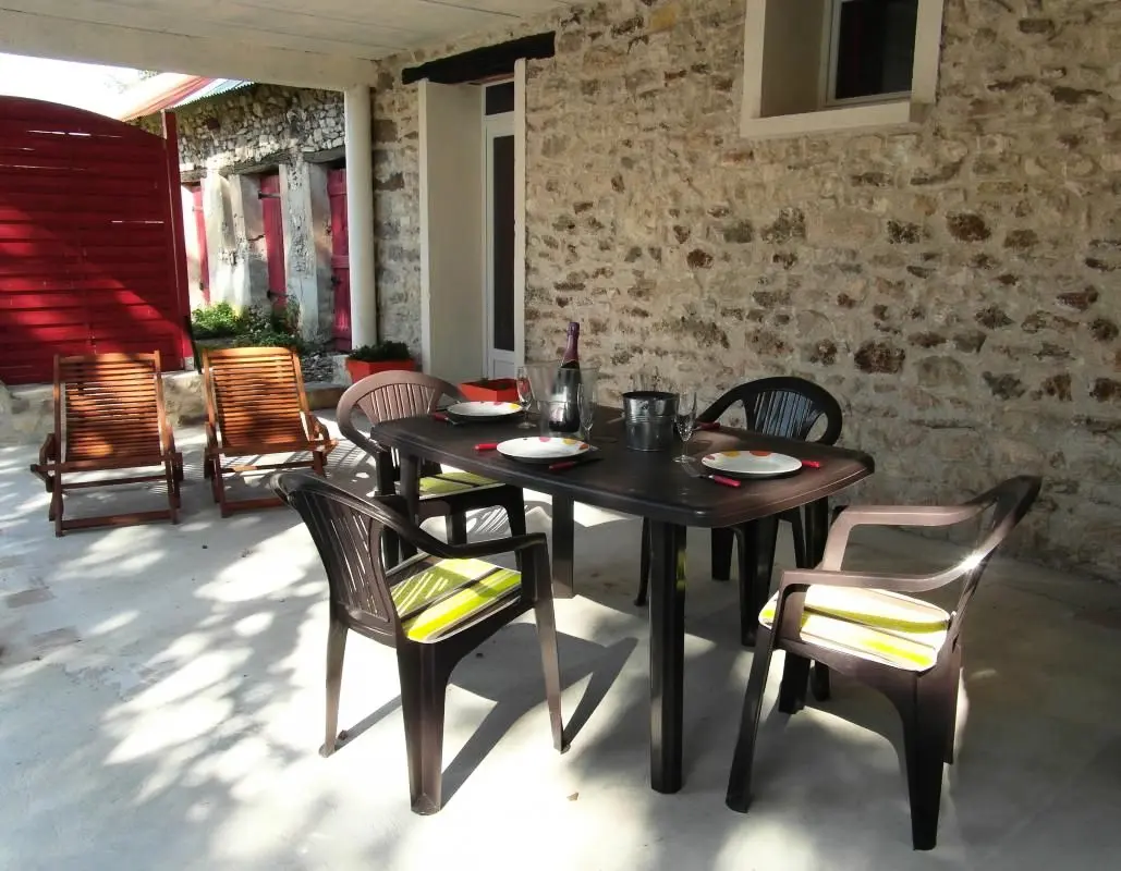 Gîte de France Der große Innenhof 3 Ohren