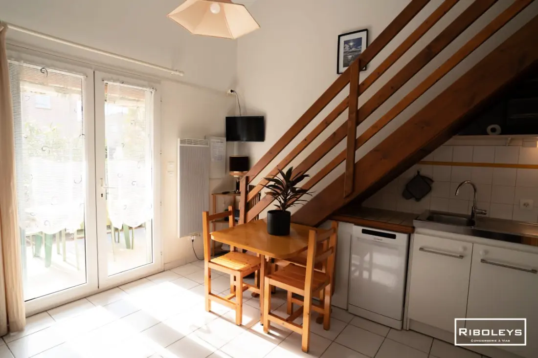 Riboleys - House at 600m De La Mer