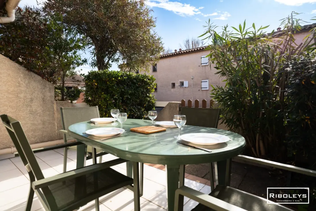 Riboleys - House at 600m De La Mer