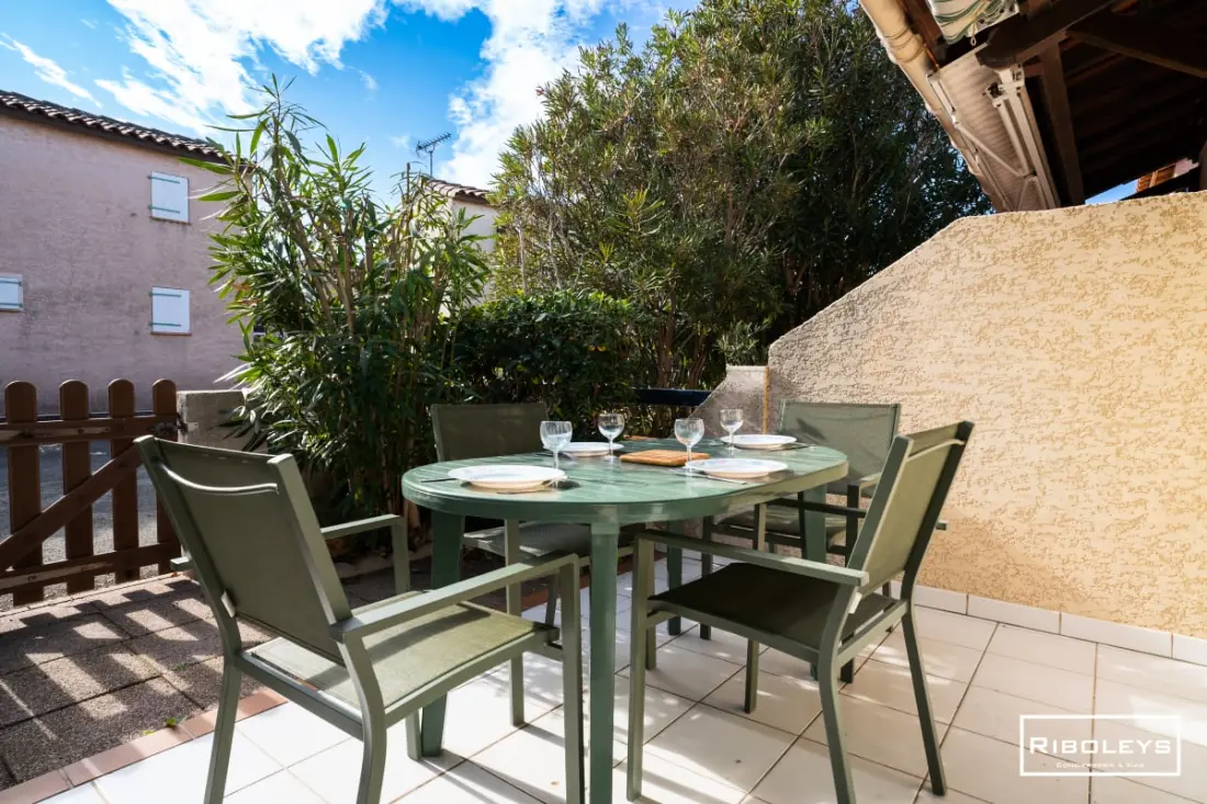 Riboleys - House at 600m De La Mer
