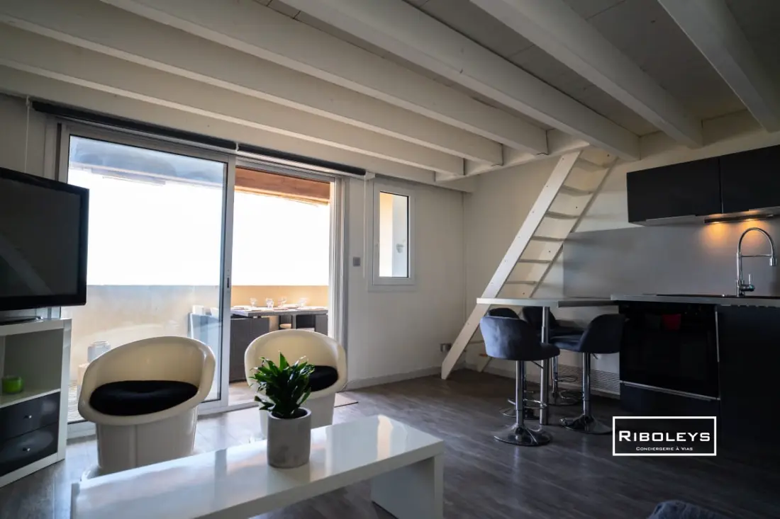 Riboleys - T2 Aircondited z basenem twarzą do morza