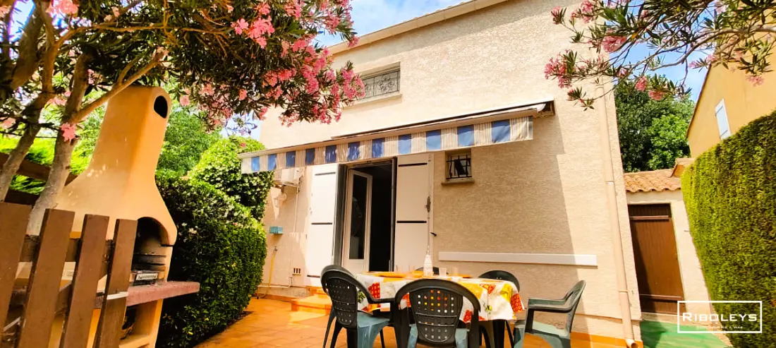 Riboleys - House at 600m De La Mer