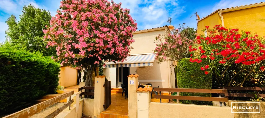 Riboleys - House at 600m De La Mer