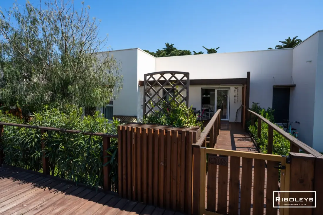 Riboleys - Villa T3 400m De La Mer úszómedencével