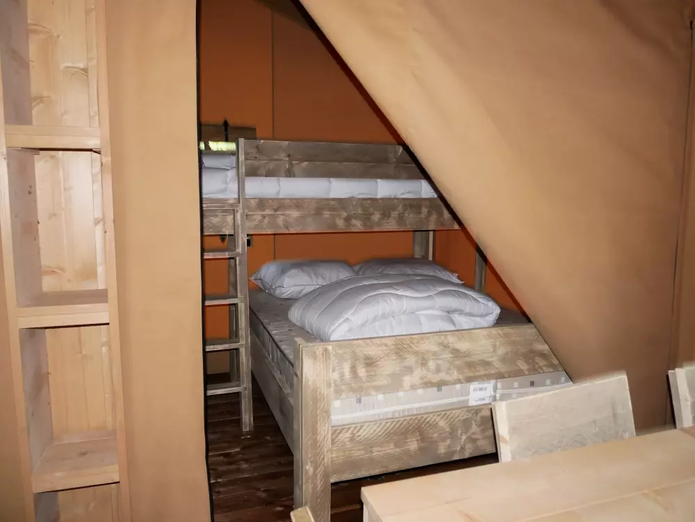 Camping Saisonova The Wood Pond 2 Sterne★★