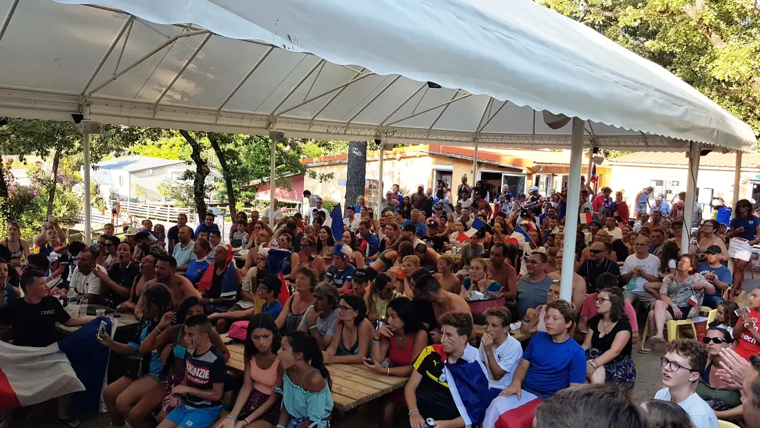 Camping Paradis le Ruou4 Sterne★★★★