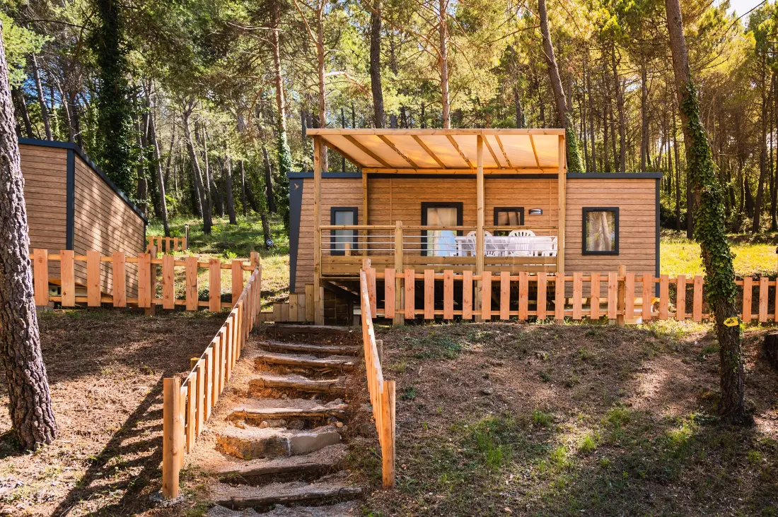 Camping Paradis le Ruou4 Sterne★★★★