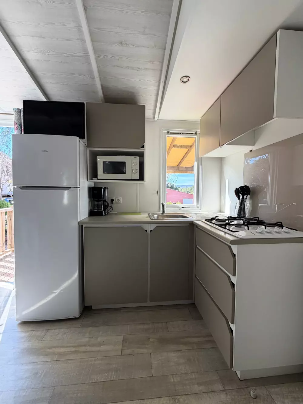 Flower Camping Les Cadenières 4 Stars★★★★